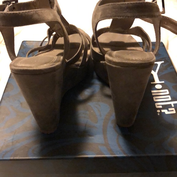 Suede Grey Wedge - Picture 4 of 4